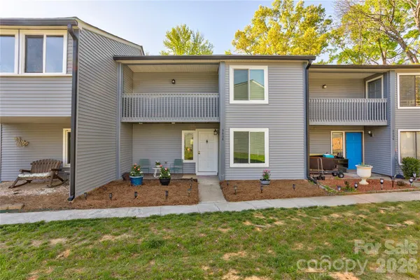 $275,000 | 6608 Point Comfort Lane, Charlotte, NC 28226