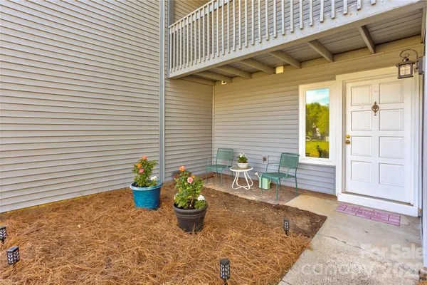 $275,000 | 6608 Point Comfort Lane, Charlotte, NC 28226