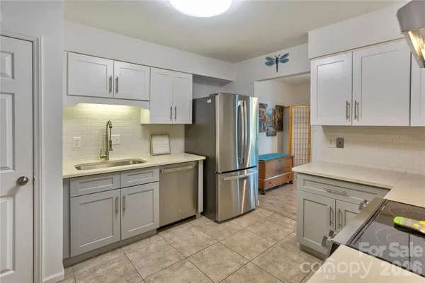 $275,000 | 6608 Point Comfort Lane, Charlotte, NC 28226