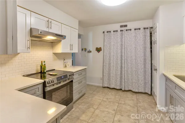 $275,000 | 6608 Point Comfort Lane, Charlotte, NC 28226