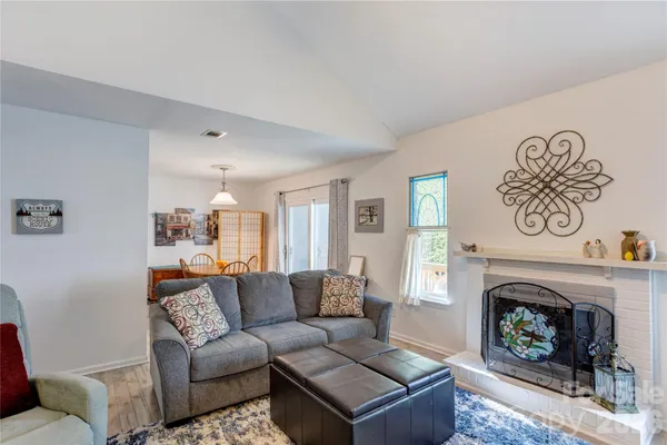 $275,000 | 6608 Point Comfort Lane, Charlotte, NC 28226