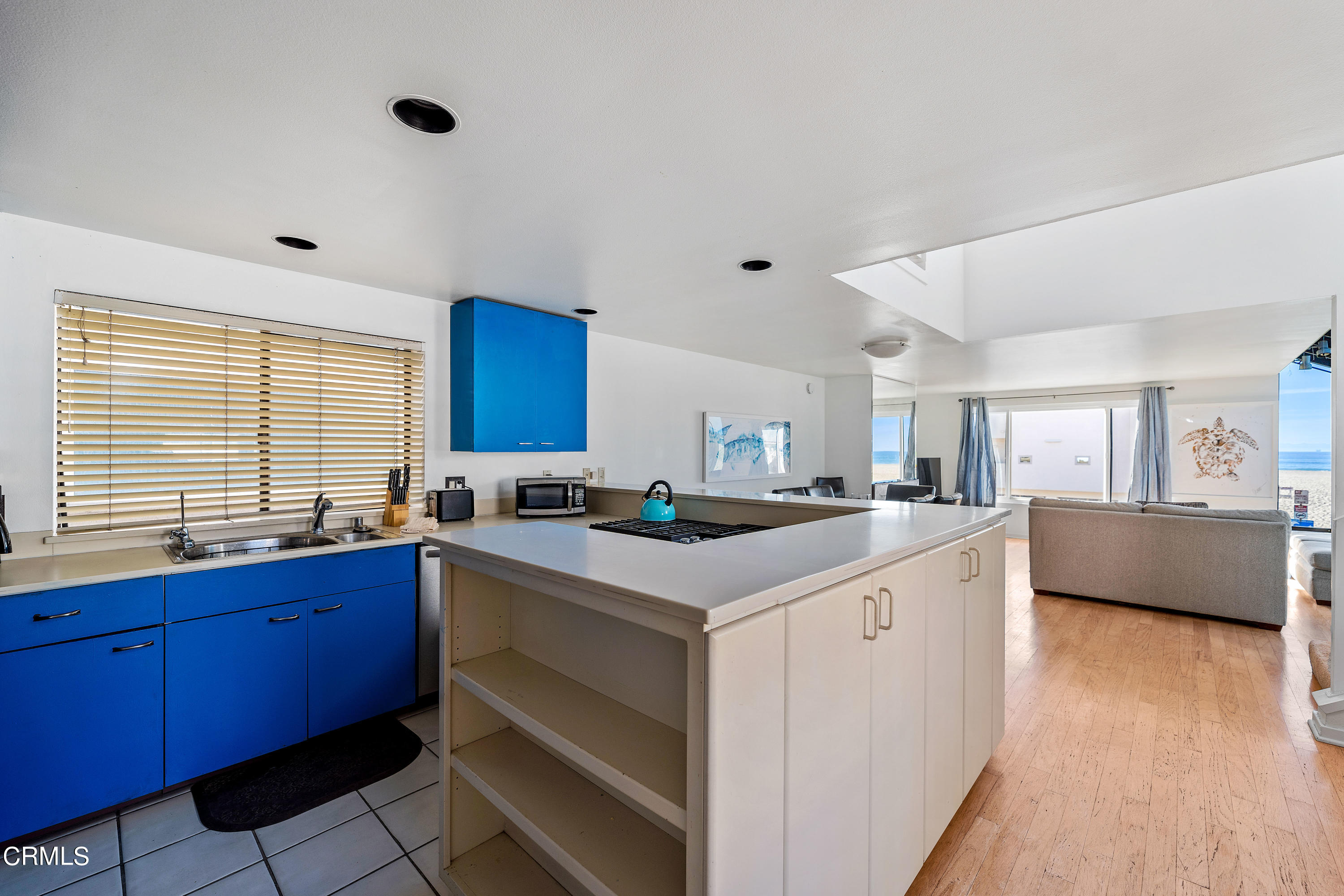 4064 Ocean Drive Oxnard, CA 93035 - Photo 14 of 37 4064 Ocean Dr MLS (16 of 40)