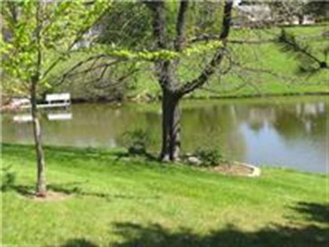 112 Deer Trail Road Pekin, IL 61554 - Photo 7 of 8