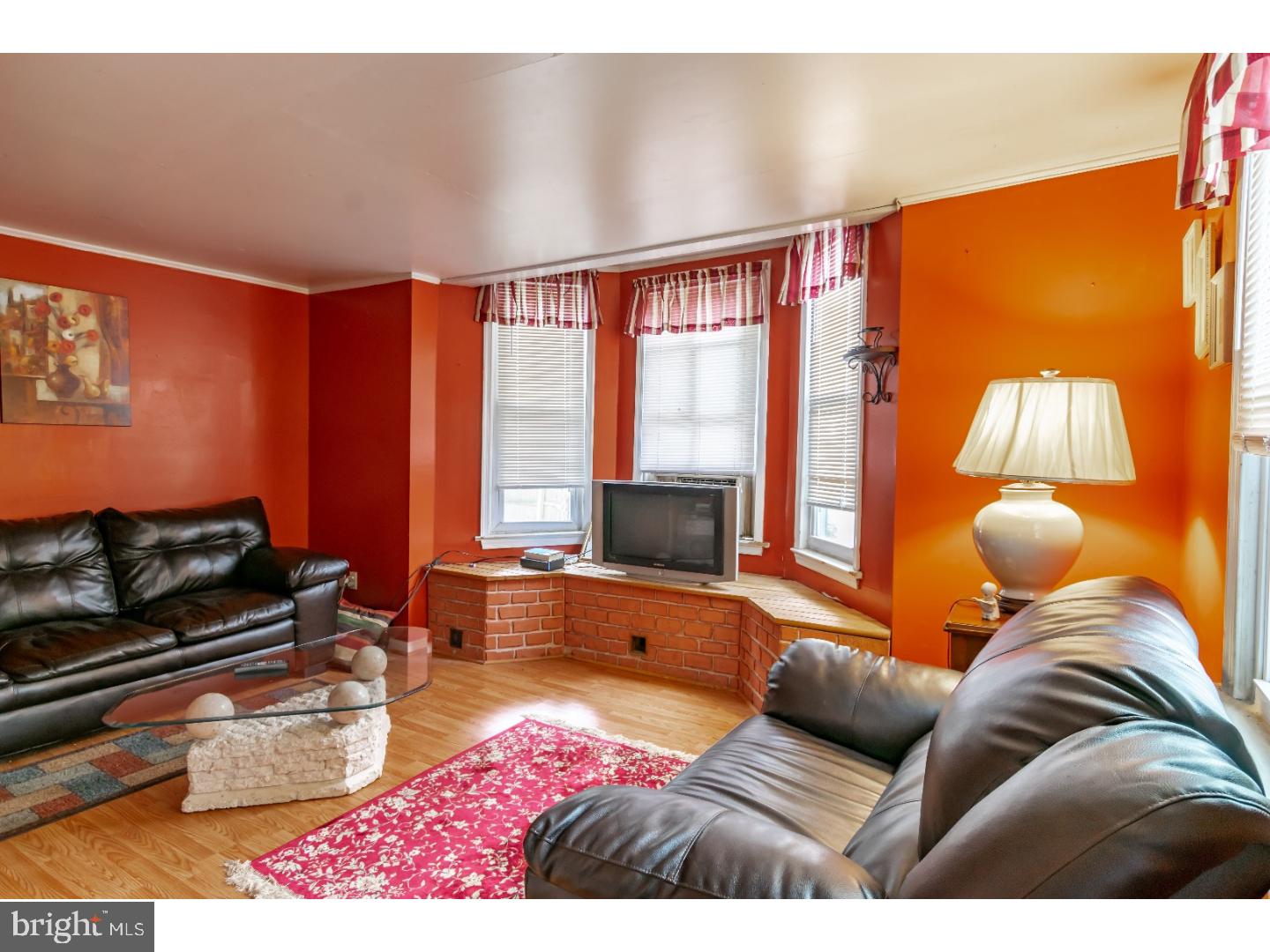 49 Van Leer Avenue Media, PA 19063 - Photo 2 of 25 Living Room