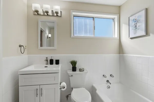 $1,128,888 | 40 Lakemont Drive, Daly City, CA 94015