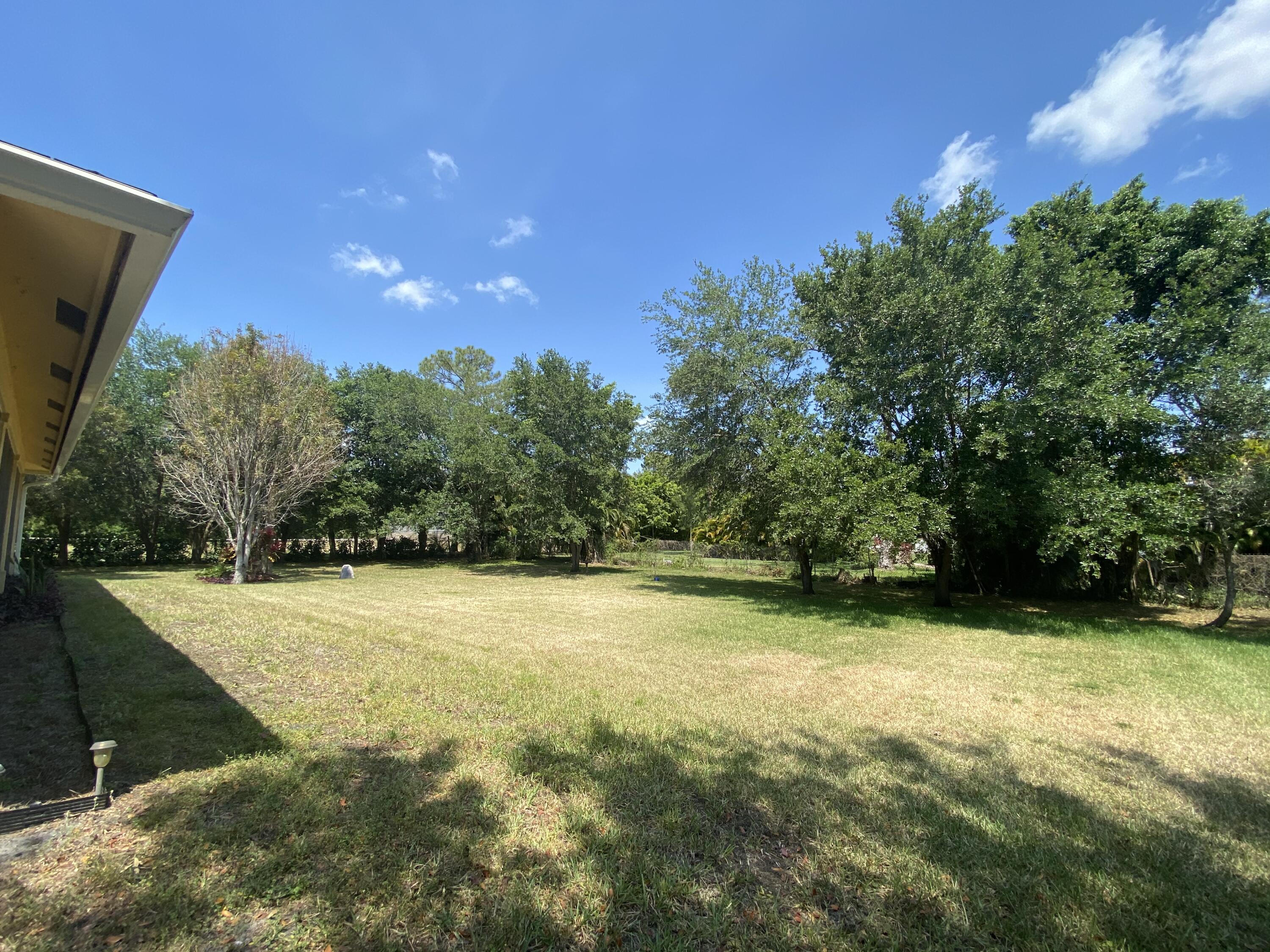 17959 41st Road North Loxahatchee, FL 33470 - Photo 23 of 168 60F05791-C41E-44AE-8D26-E1EA70B7F83B