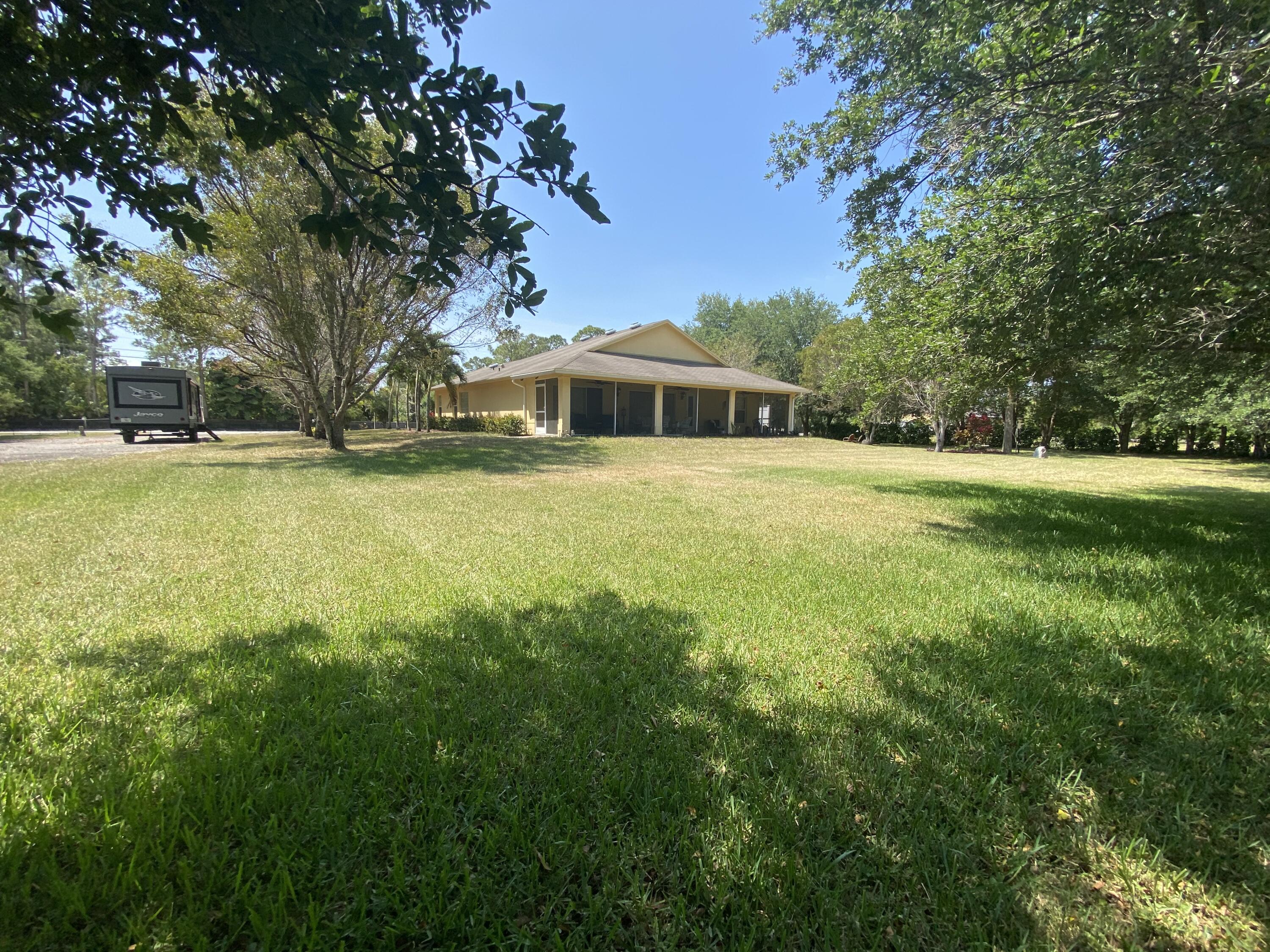 17959 41st Road North Loxahatchee, FL 33470 - Photo 33 of 168 33D0FC28-7444-4249-93B7-F24AD4A346C7