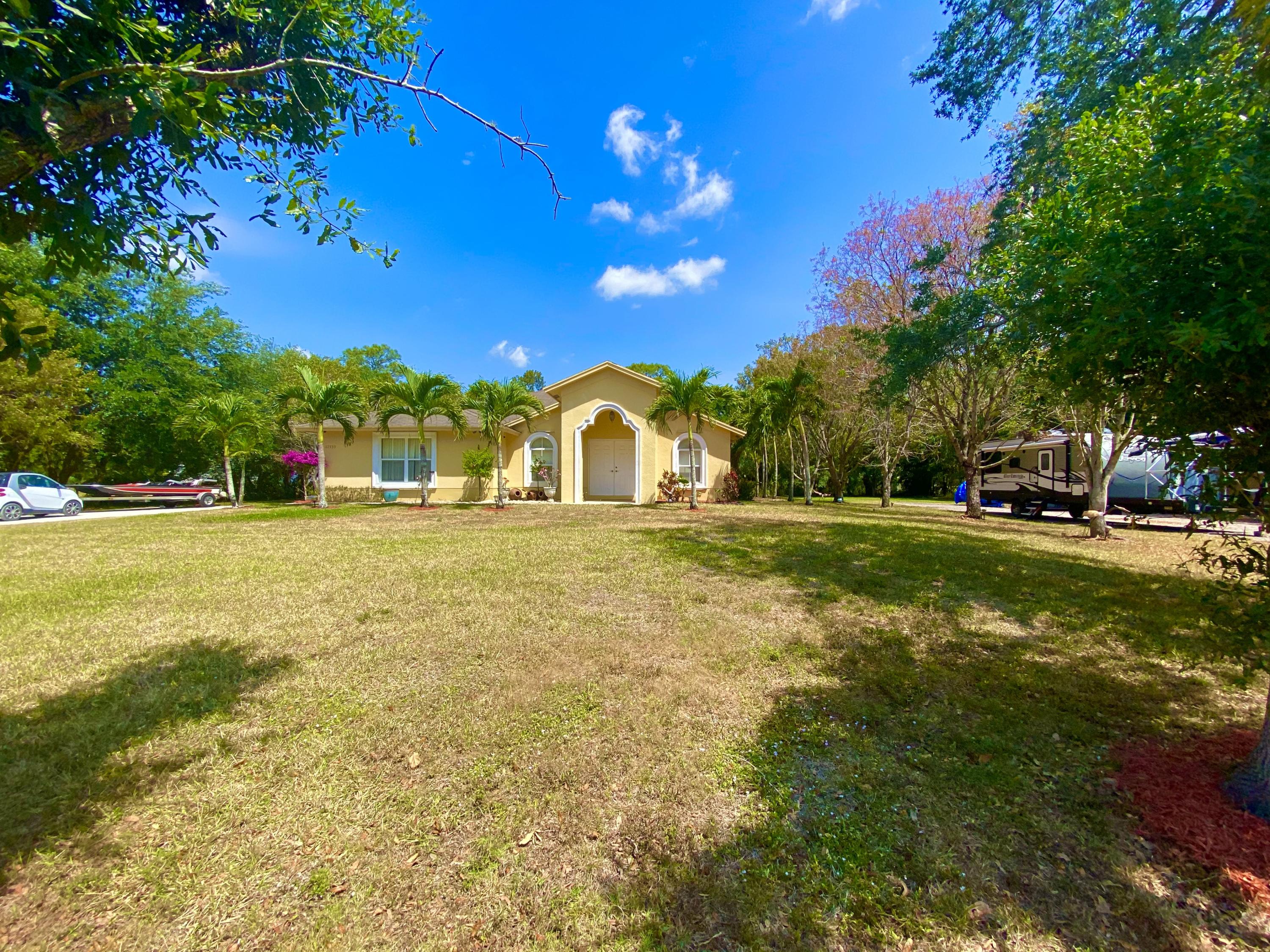 17959 41st Road North Loxahatchee, FL 33470 - Photo 6 of 168 C92179D9-F2AA-4D75-9750-C0B5D5EFEF0A
