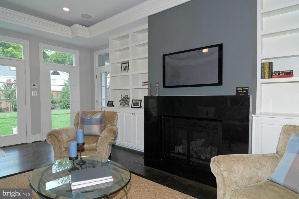 5803 Aberdeen Road Bethesda, MD 20817 - Photo 11 of 29 Family Room