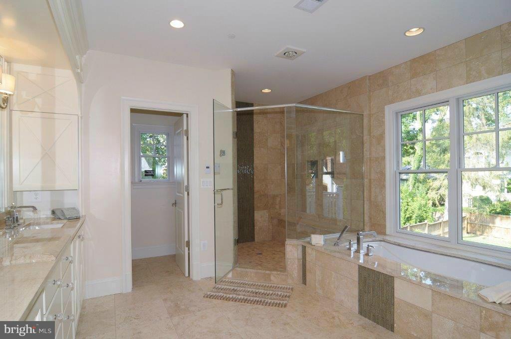 5803 Aberdeen Road Bethesda, MD 20817 - Photo 20 of 29 Bath (Master)