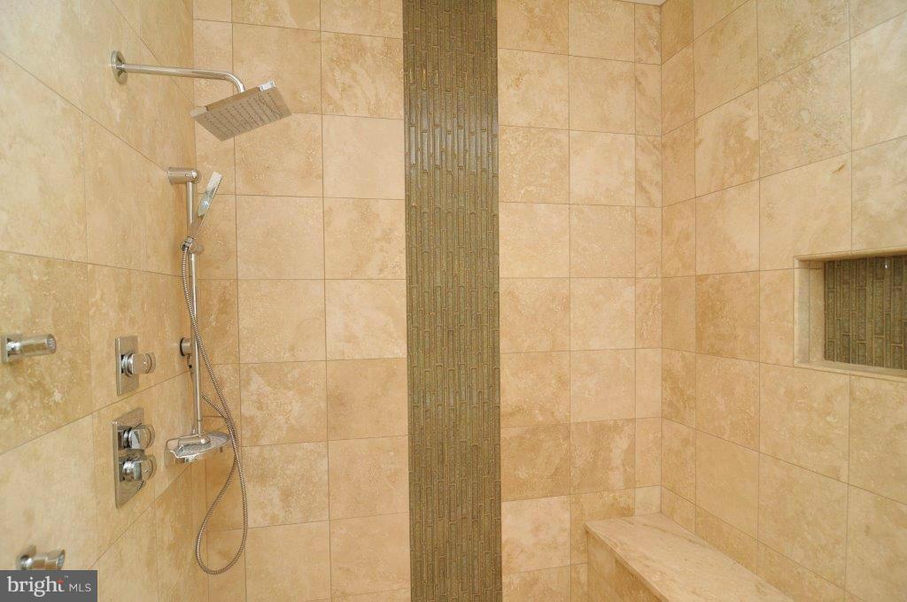 5803 Aberdeen Road Bethesda, MD 20817 - Photo 22 of 29 Bath (Master)