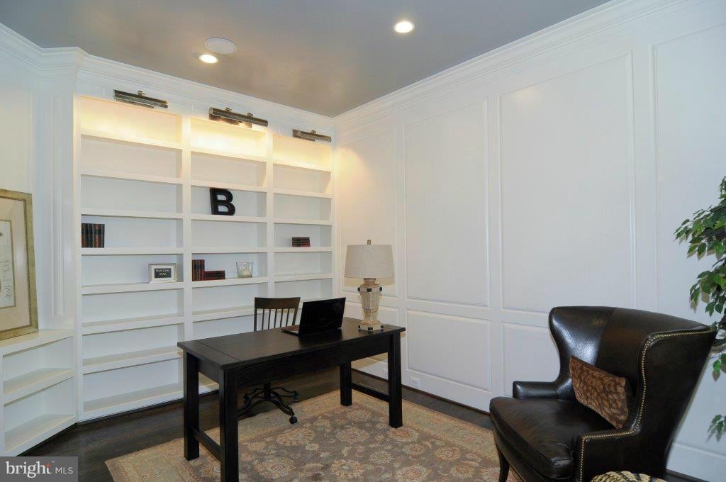 5803 Aberdeen Road Bethesda, MD 20817 - Photo 5 of 29 study