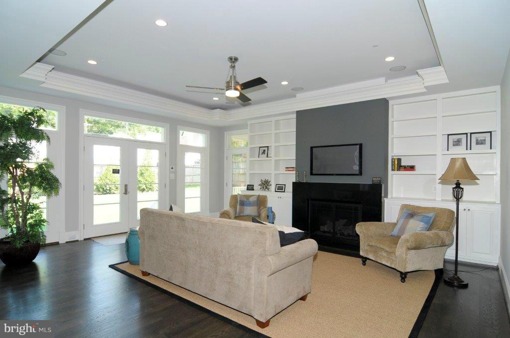 5803 Aberdeen Road Bethesda, MD 20817 - Photo 8 of 29 Family Room