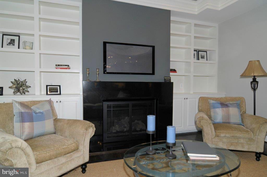 5803 Aberdeen Road Bethesda, MD 20817 - Photo 10 of 29 Family Room