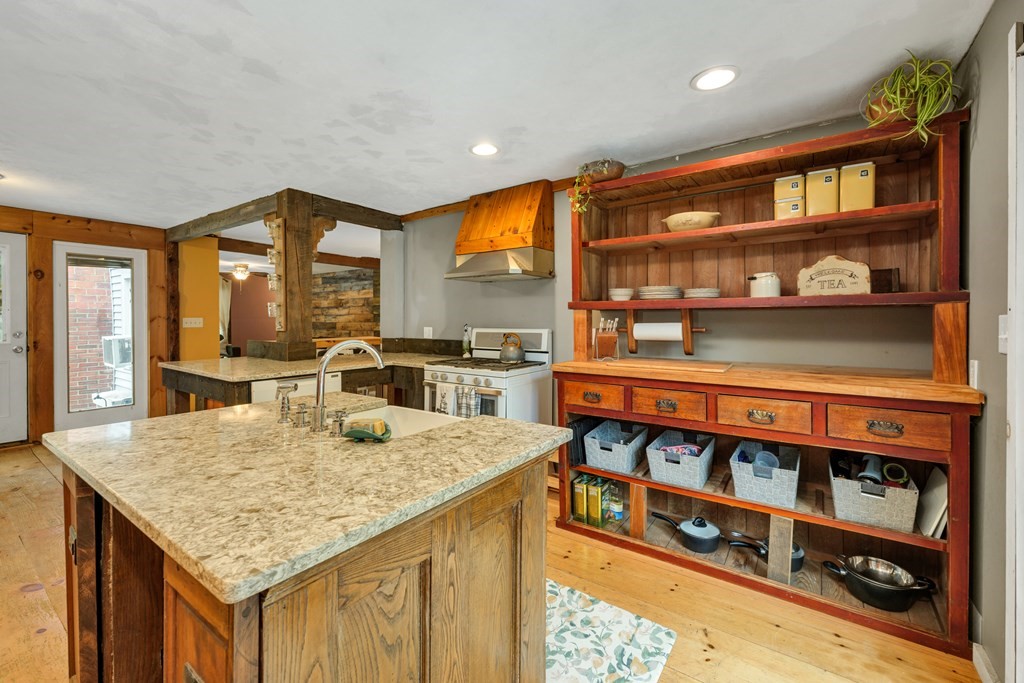 241 Calef Highway Lee, NH 03861 - Photo 15 of 40