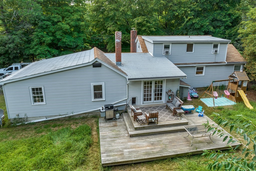 241 Calef Highway Lee, NH 03861 - Photo 2 of 40