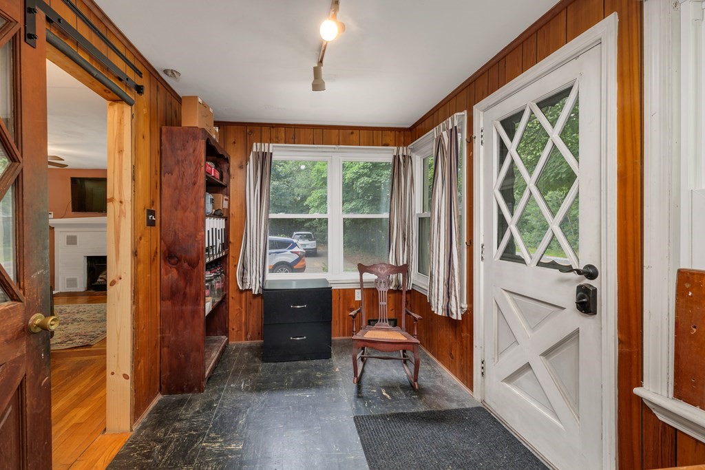 241 Calef Highway Lee, NH 03861 - Photo 28 of 40