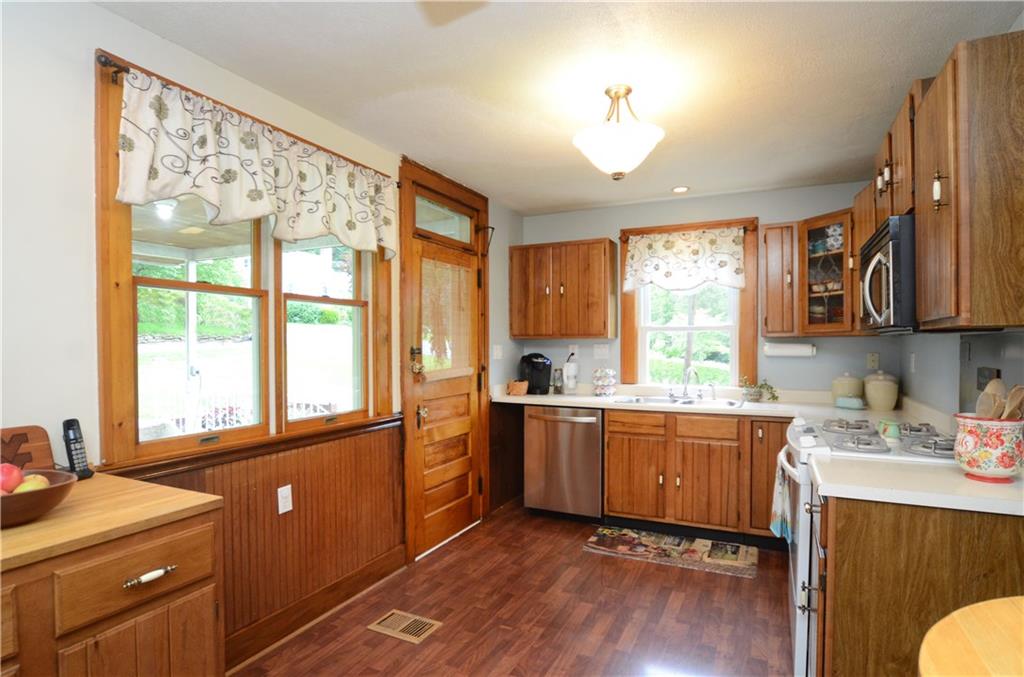 724 Walnut Street Crescent, PA 15046 - Photo 12 of 25 Gallery Image 12