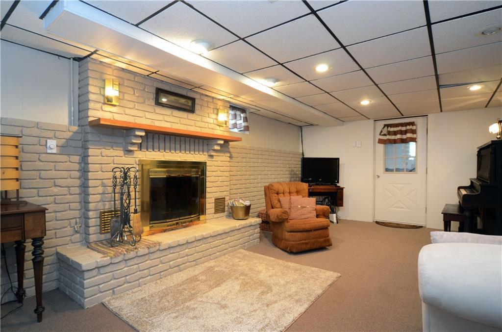 724 Walnut Street Crescent, PA 15046 - Photo 19 of 25 Gallery Image 19