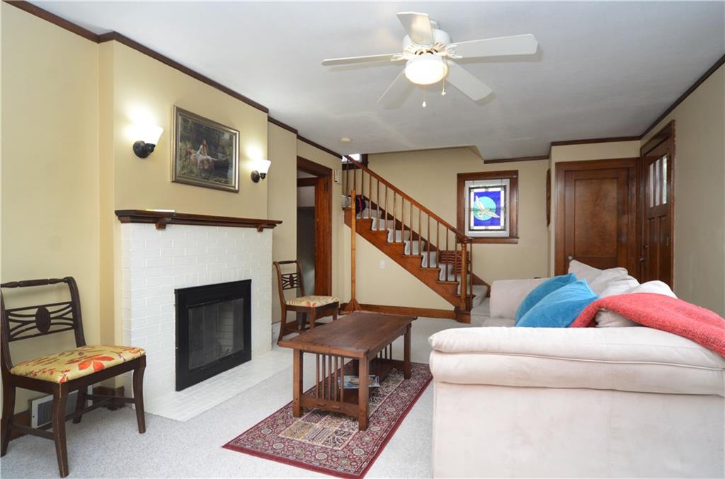 724 Walnut Street Crescent, PA 15046 - Photo 4 of 25 Gallery Image 4