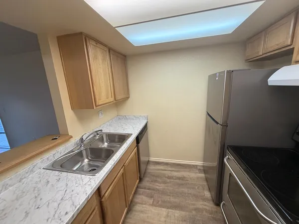 $139,998 | 1661 Pyrenees Avenue, Unit 70, Stockton, CA 95210