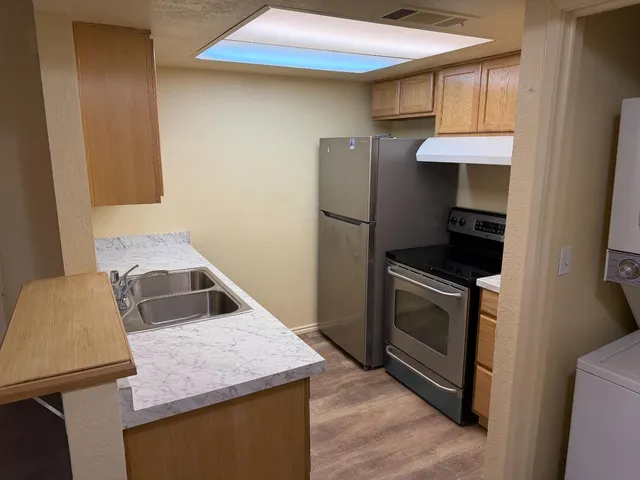 $145,000 | 1661 Pyrenees Avenue, Unit 70, Stockton, CA 95210