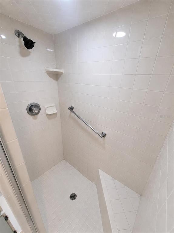8129 Southwest 117 Loop Ocala, FL 34481 - Photo 15 of 22 Gallery Image 15