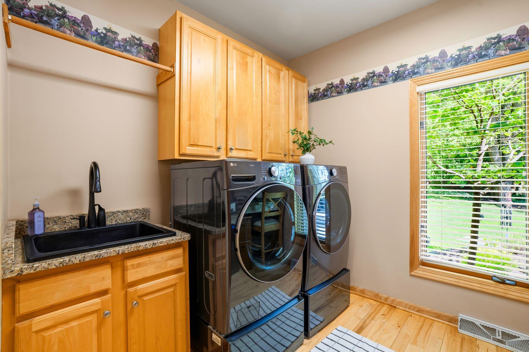 W305N2373 Maple Avenue Delafield, WI 53072 - Photo 19 of 57 Laundry Room - Main Floor