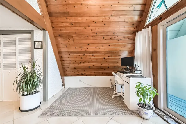 $2,850 | 2009 Todville Road, Seabrook, TX 77586