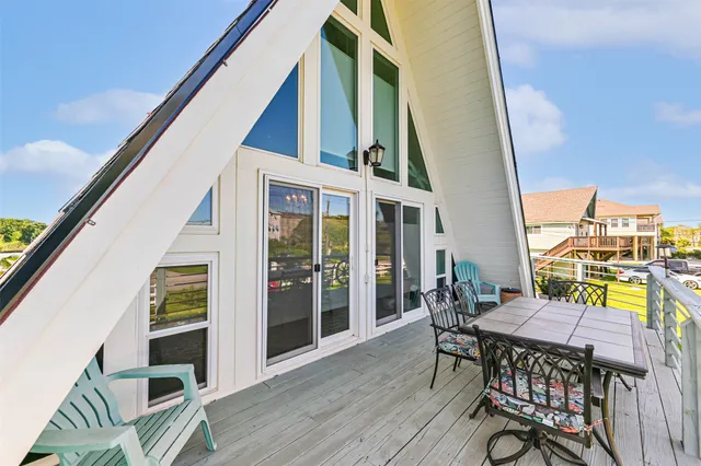 $2,850 | 2009 Todville Road, Seabrook, TX 77586