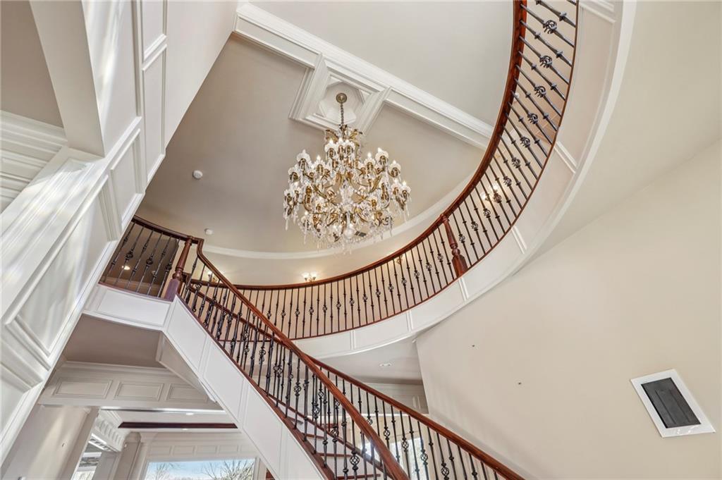 6525 Garrett Road Buford, GA 30518 - Photo 13 of 98