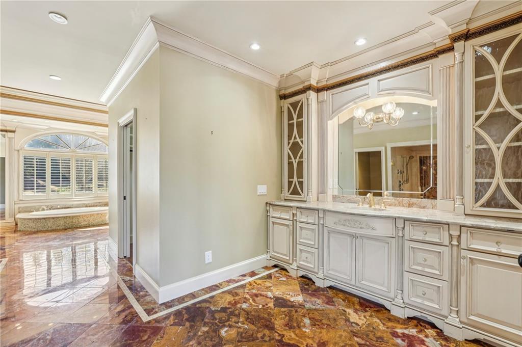 6525 Garrett Road Buford, GA 30518 - Photo 36 of 98