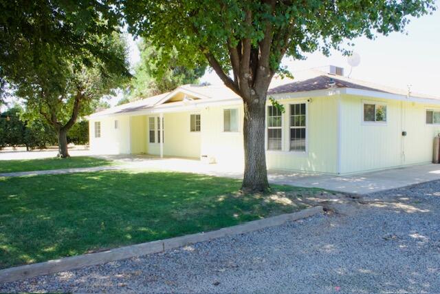 20015 Rd 212 Lindsay, CA 93247 - Photo 4 of 62 IMG_1360