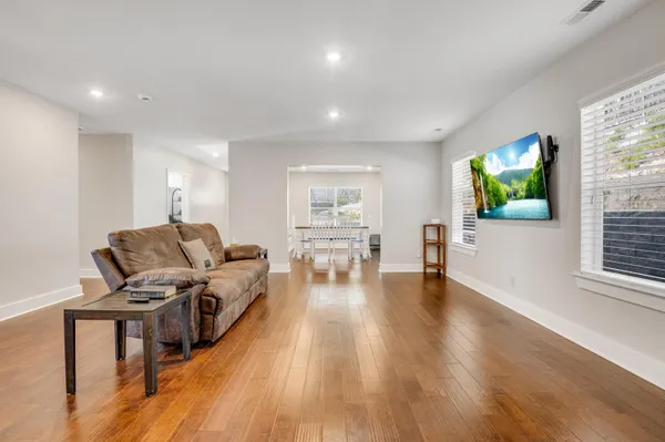 $520,000 | 6927 Flagstone Drive, Ooltewah, TN 37363