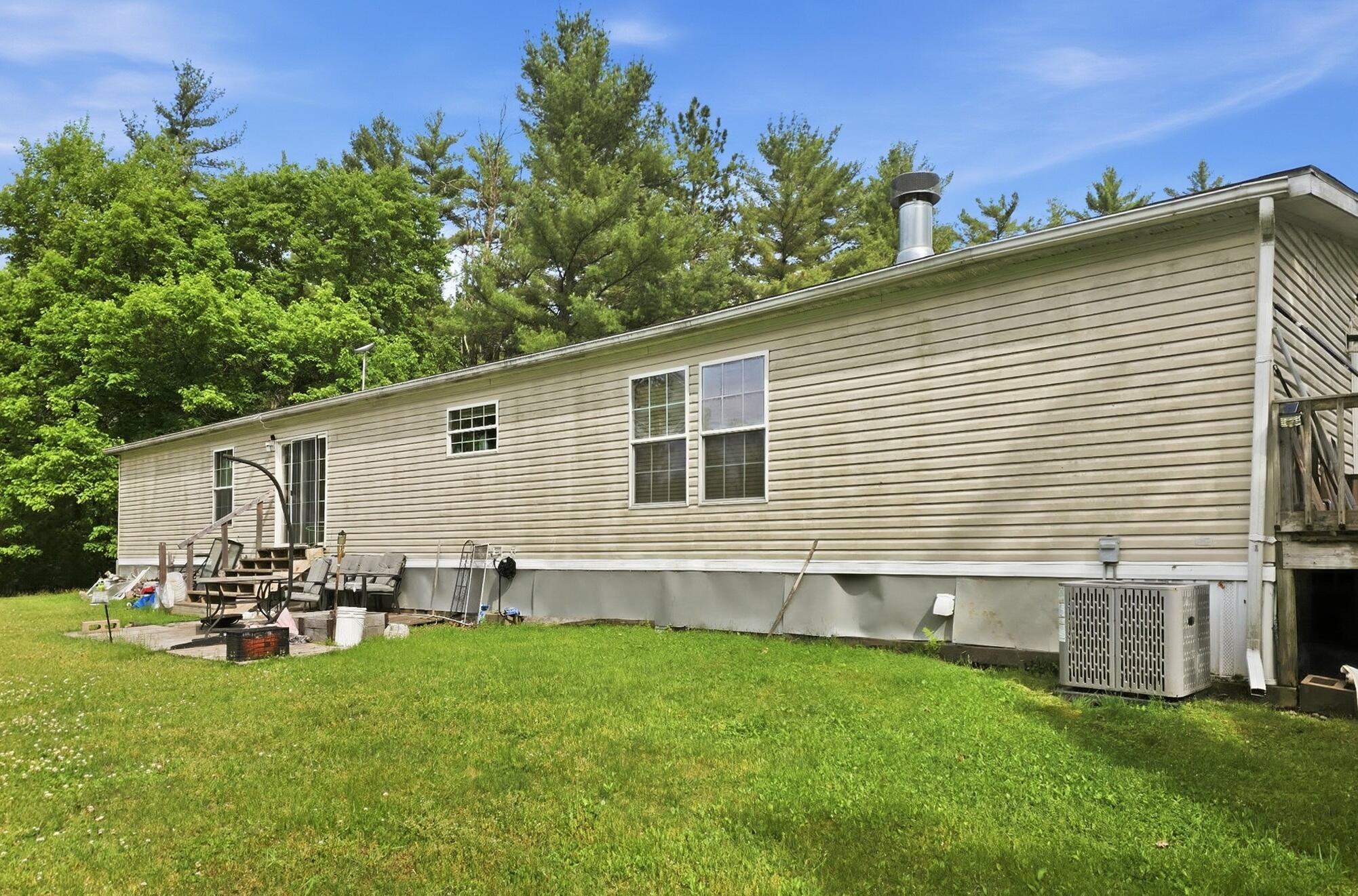 W10402 West Castle Mound Road Brockway, WI 54615 - Photo 18 of 19 Side-View