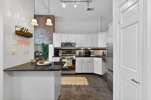 $729,000 | 812 Washington Street, Unit 5, Hoboken, NJ 07030