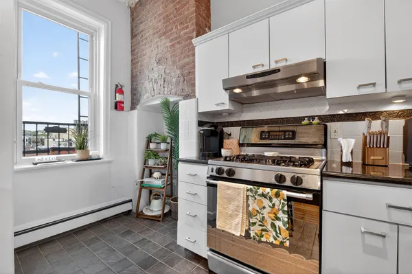 $729,000 | 812 Washington Street, Unit 5, Hoboken, NJ 07030
