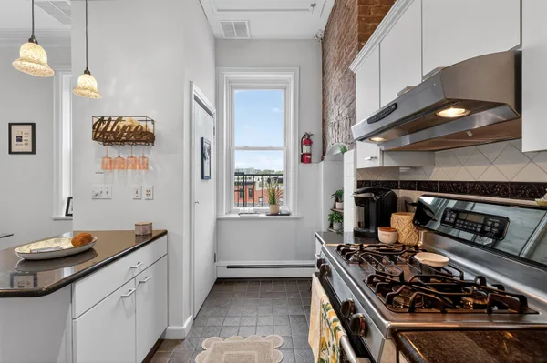 $729,000 | 812 Washington Street, Unit 5, Hoboken, NJ 07030