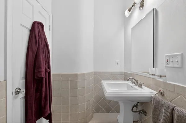 $729,000 | 812 Washington Street, Unit 5, Hoboken, NJ 07030