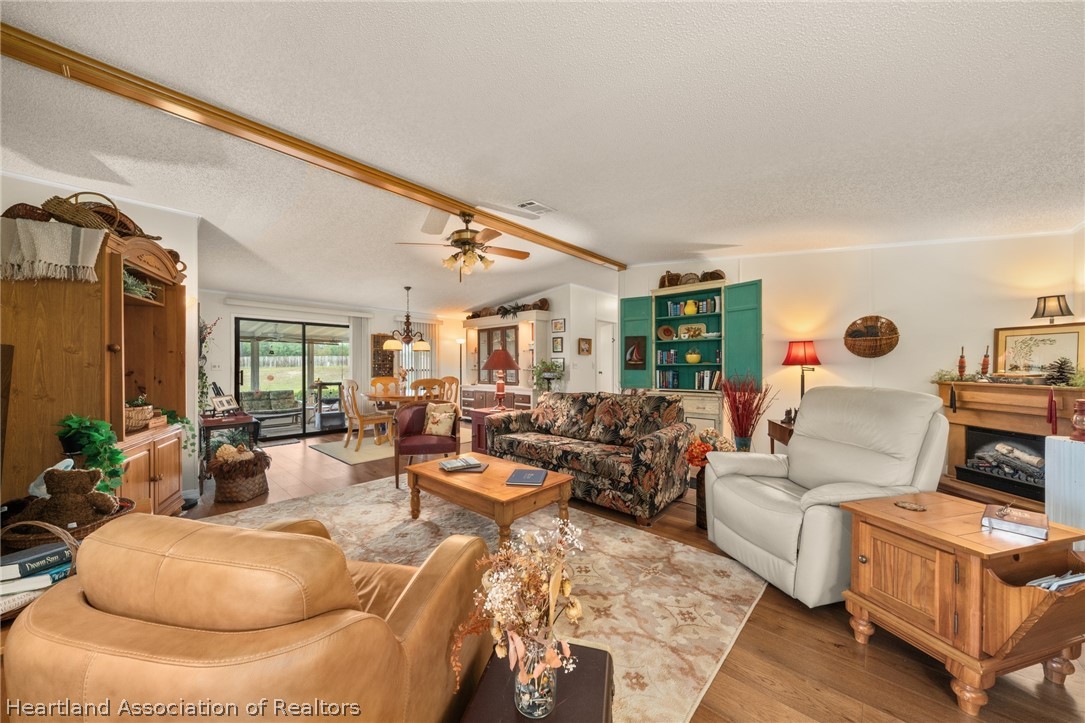 223 Hickory Ridge Drive Sebring, FL 33876 - Photo 4 of 43