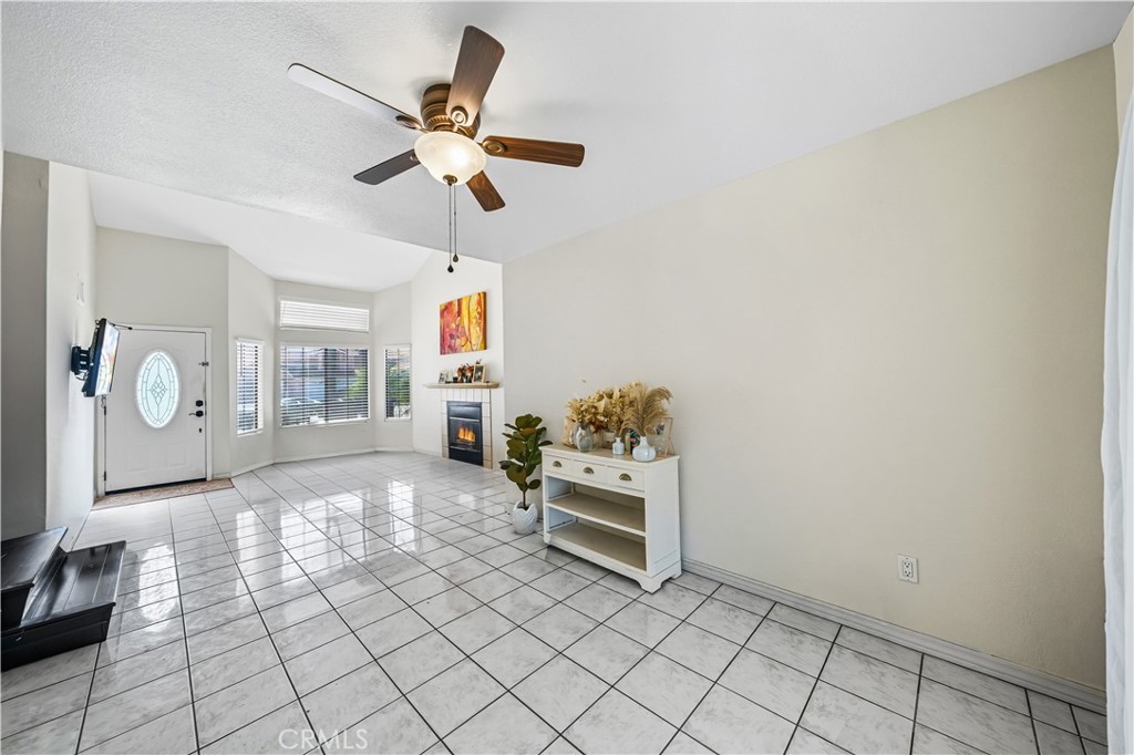 39785 Knollridge Drive Temecula, CA 92591 - Photo 15 of 31