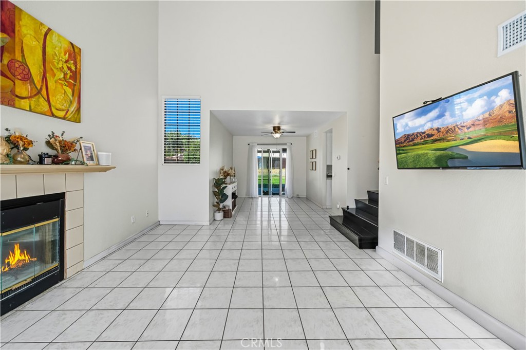 39785 Knollridge Drive Temecula, CA 92591 - Photo 10 of 31