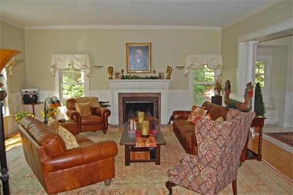 50 Walker Road Manchester, MA 01944 - Photo 8 of 25 Gallery Image 8