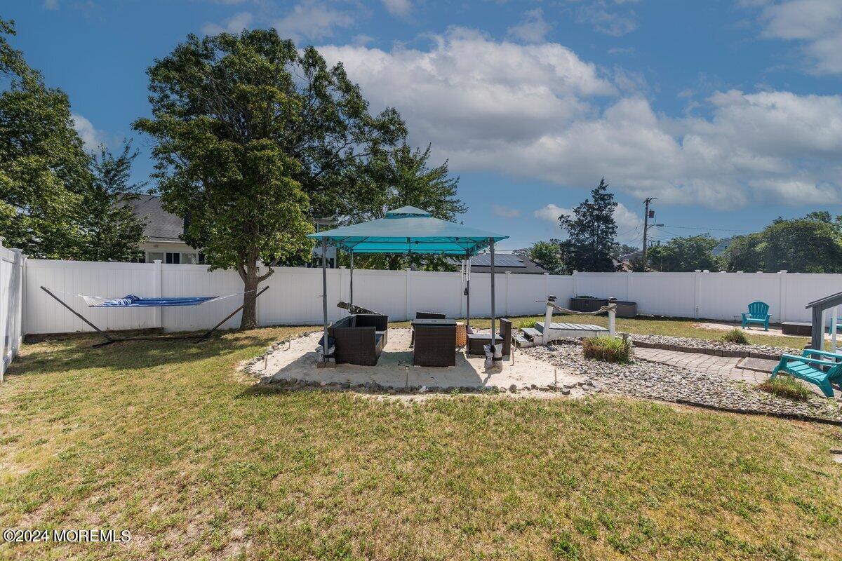 235 Mandarin Road Brick, NJ 08723 - Photo 27 of 29 235MandarinRd0065