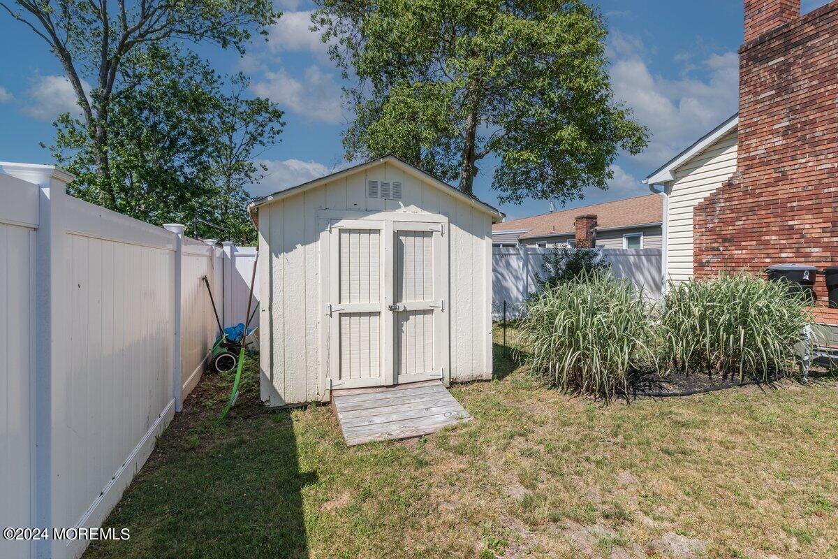 235 Mandarin Road Brick, NJ 08723 - Photo 29 of 29 235MandarinRd0072