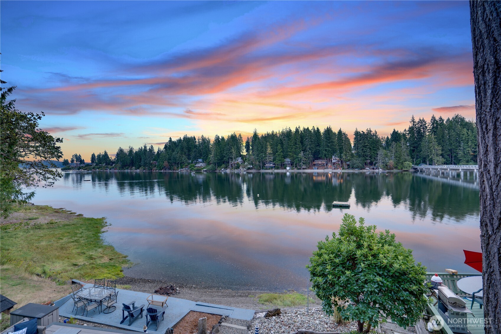 32 Grapeview Pt Road Allyn, WA 98524 - Photo 3 of 40 Gallery Image 3