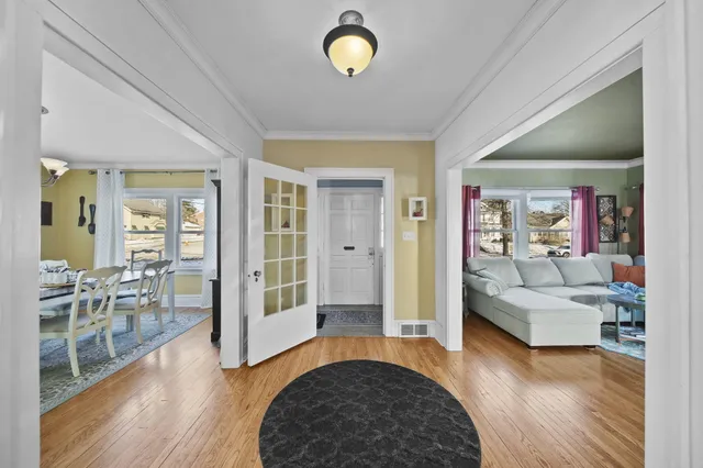 $298,000 | 793 Oakridge Drive, Jackson, MI 49203