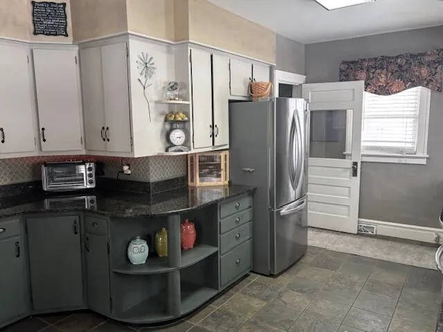 $284,900 | 793 Oakridge Drive, Jackson, MI 49203