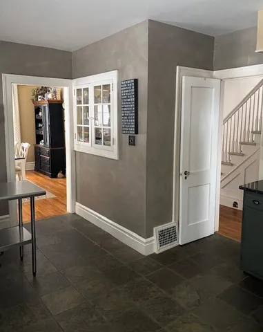 $284,900 | 793 Oakridge Drive, Jackson, MI 49203