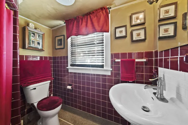 $298,000 | 793 Oakridge Drive, Jackson, MI 49203